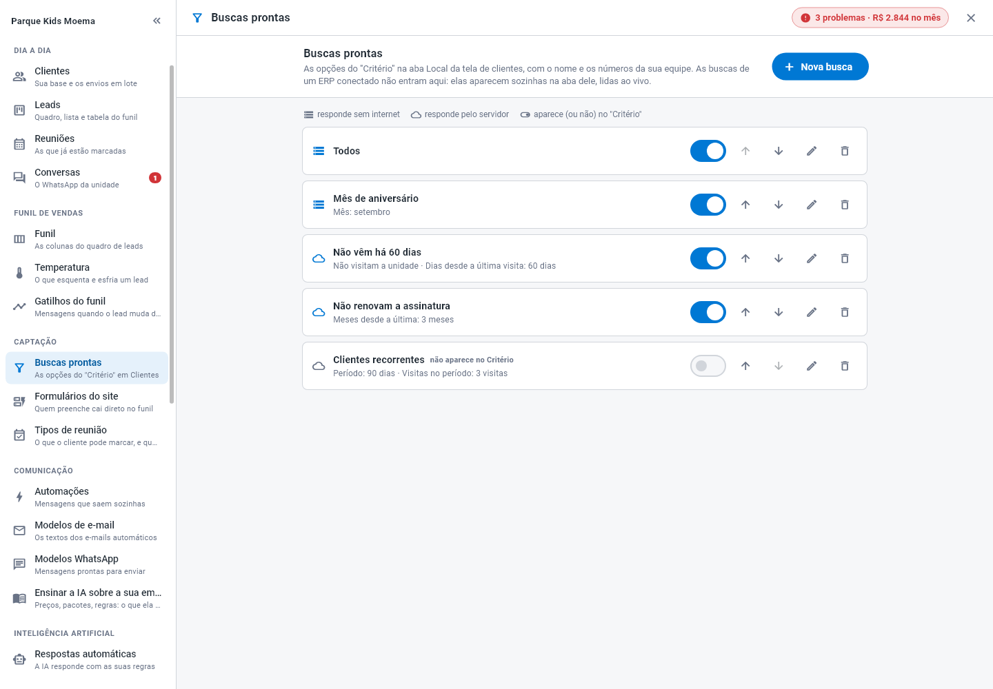 Tela de buscas prontas com a lista de buscas, a chavinha de cada uma e as setas de ordenar