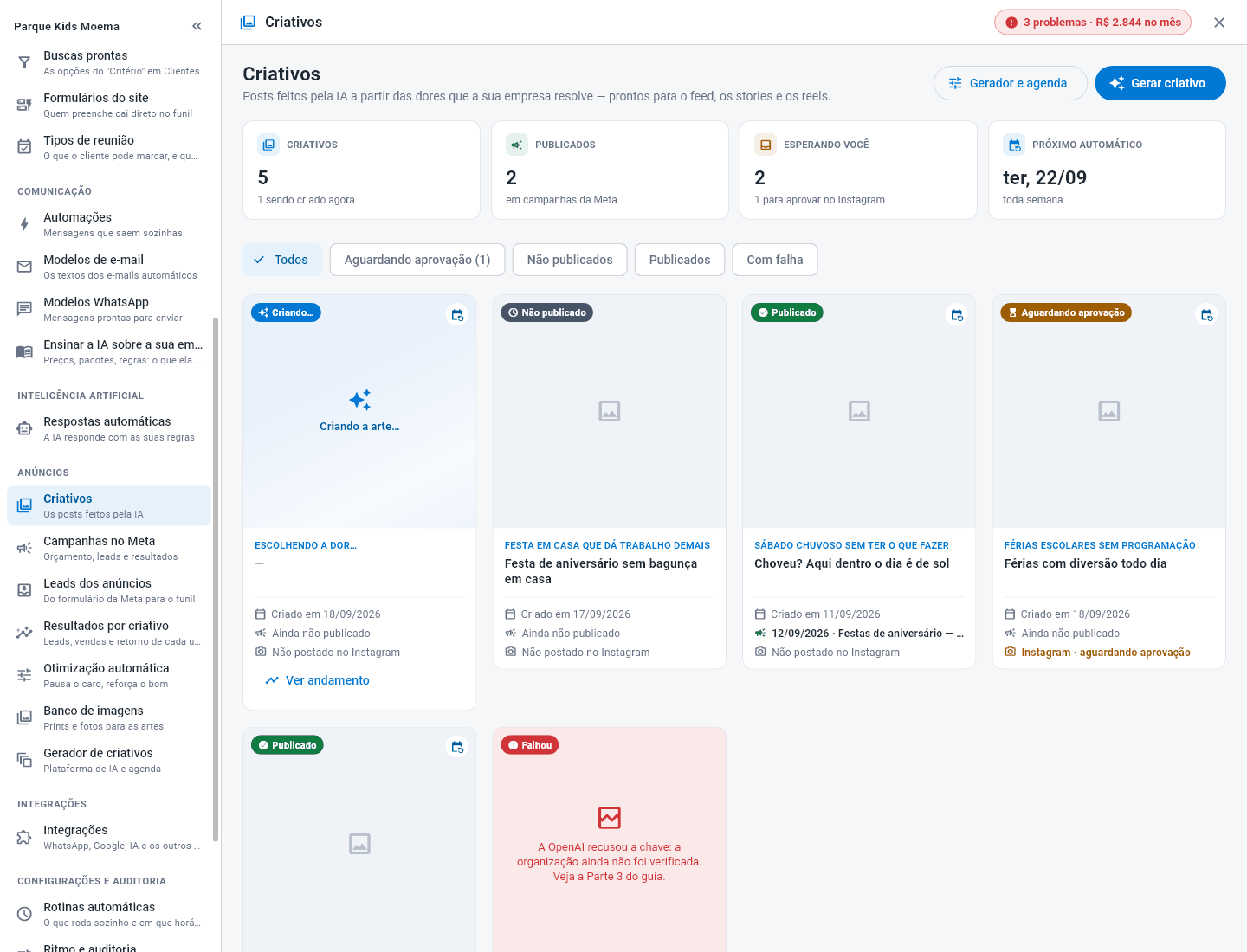 Catálogo de criativos com os números no alto, os filtros e um cartão por criativo com o status